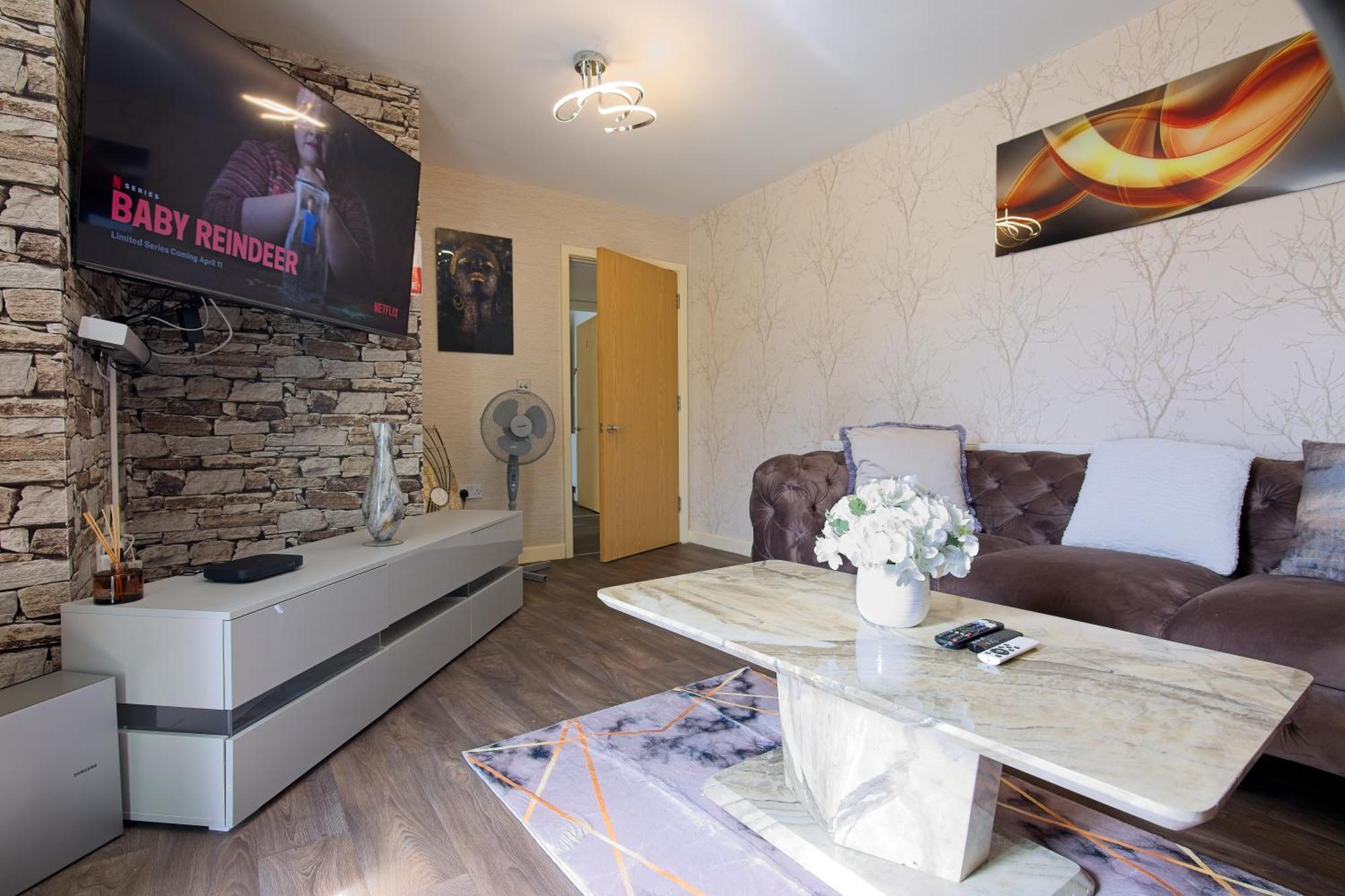 Five Star Rated Condo Manchester Bagian luar foto