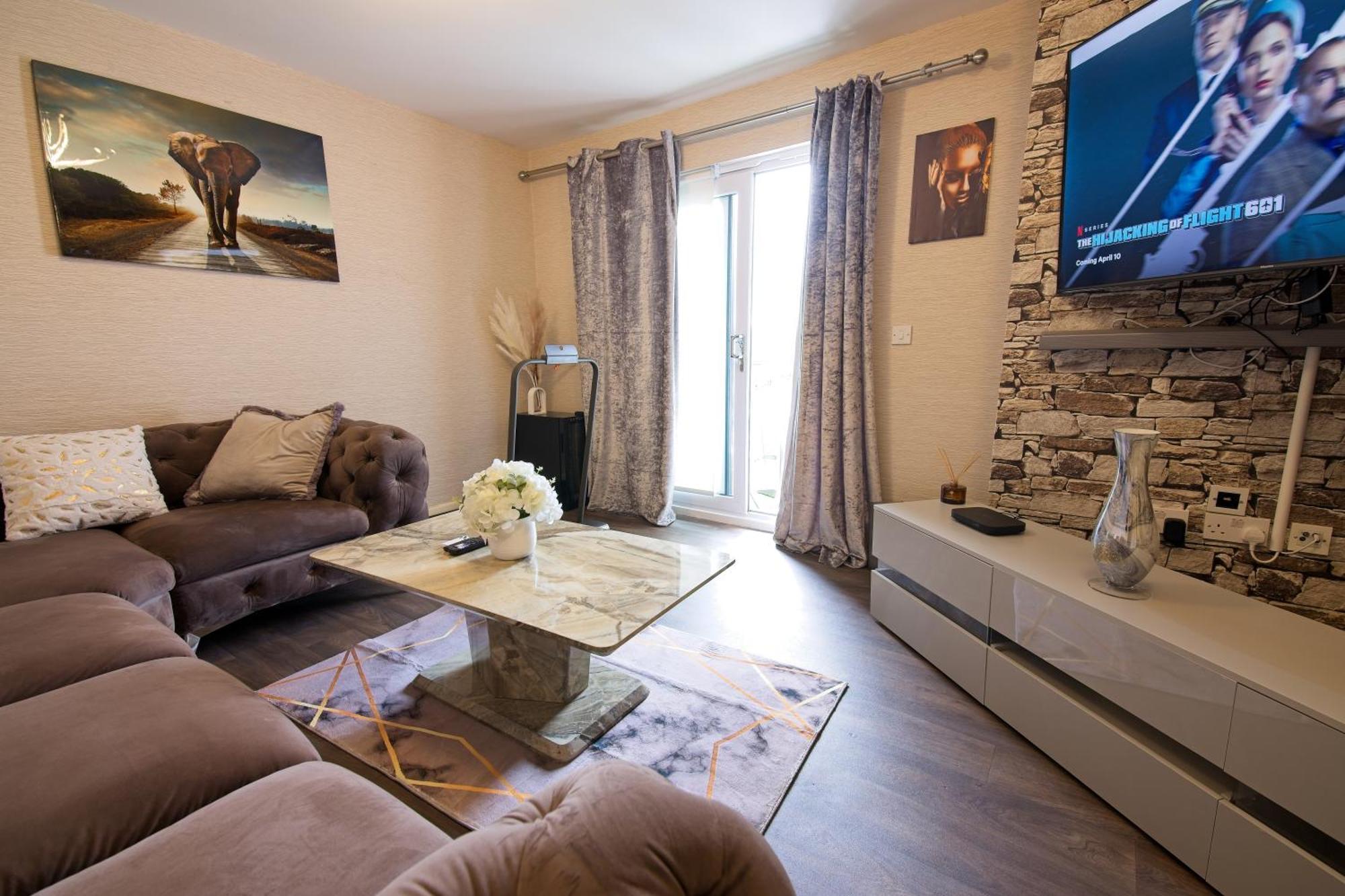 Five Star Rated Condo Manchester Bagian luar foto