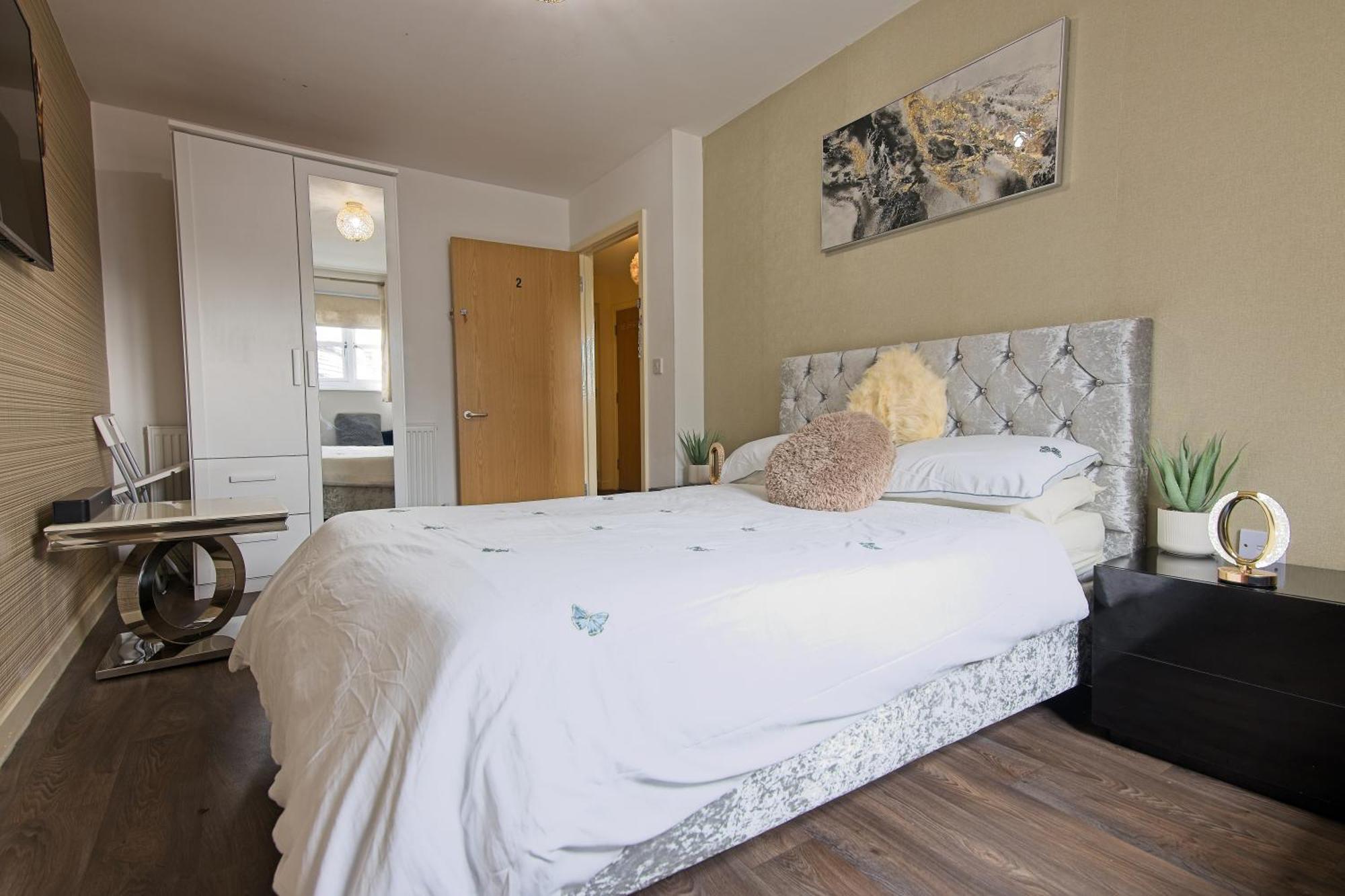 Five Star Rated Condo Manchester Bagian luar foto